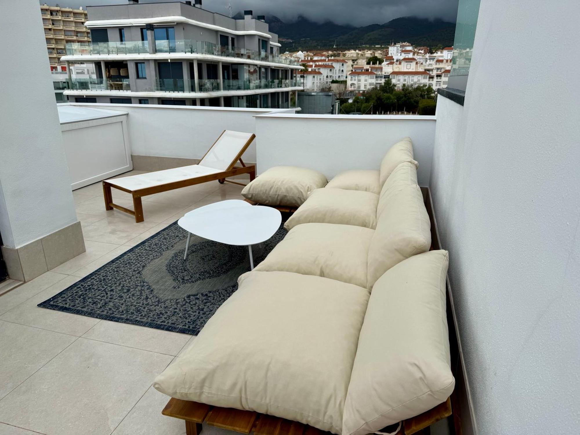 Delsol - Modern Private Pool Short Walk To Torremolinos