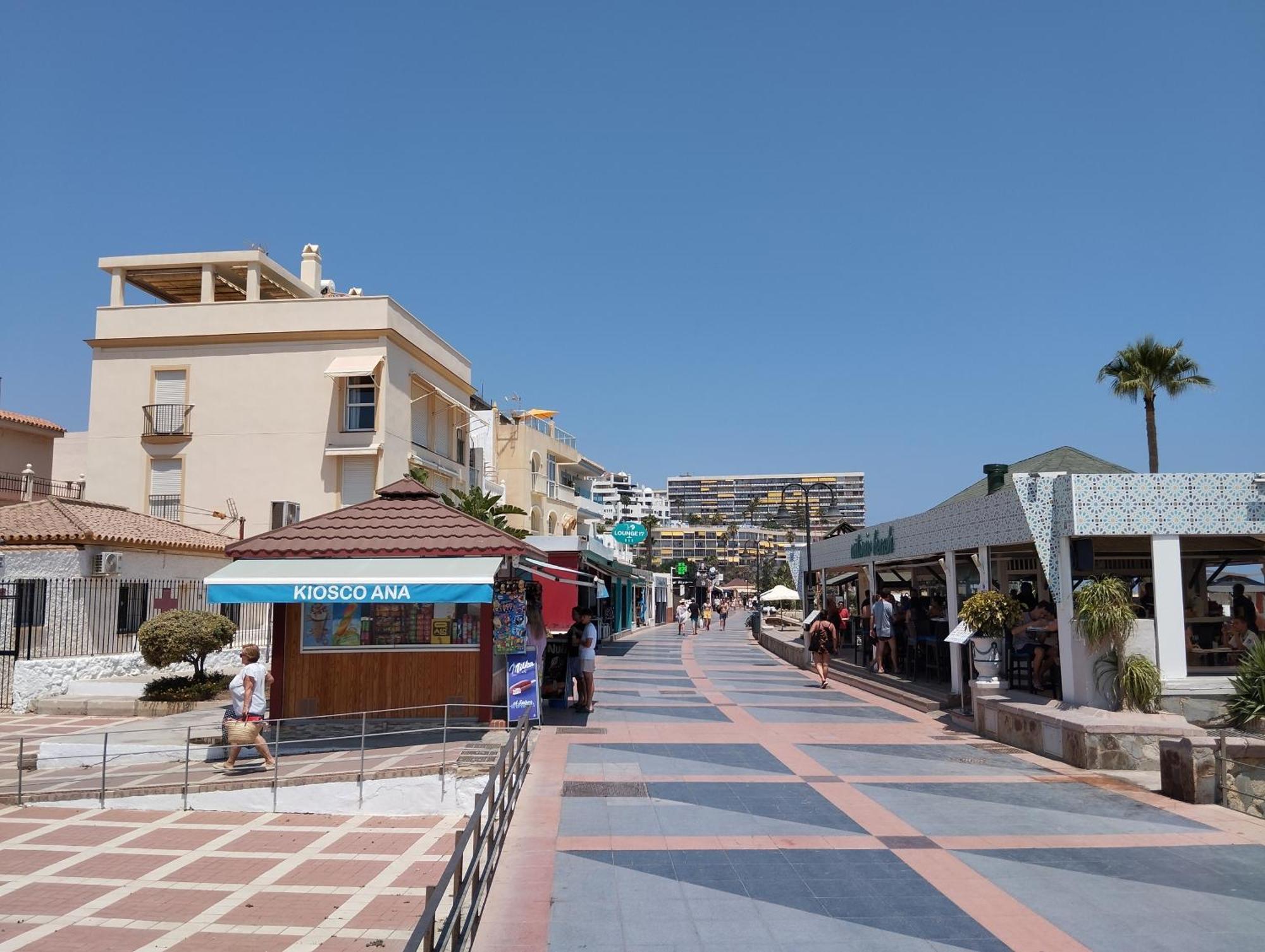 Apartment Lidia Planta 1, La Carihuela 1ª Linea Playa, Vistas Mar, 1 Dormitorio, 52 M2, 1-3 Huesped, Amplio Balcon, Wifi *