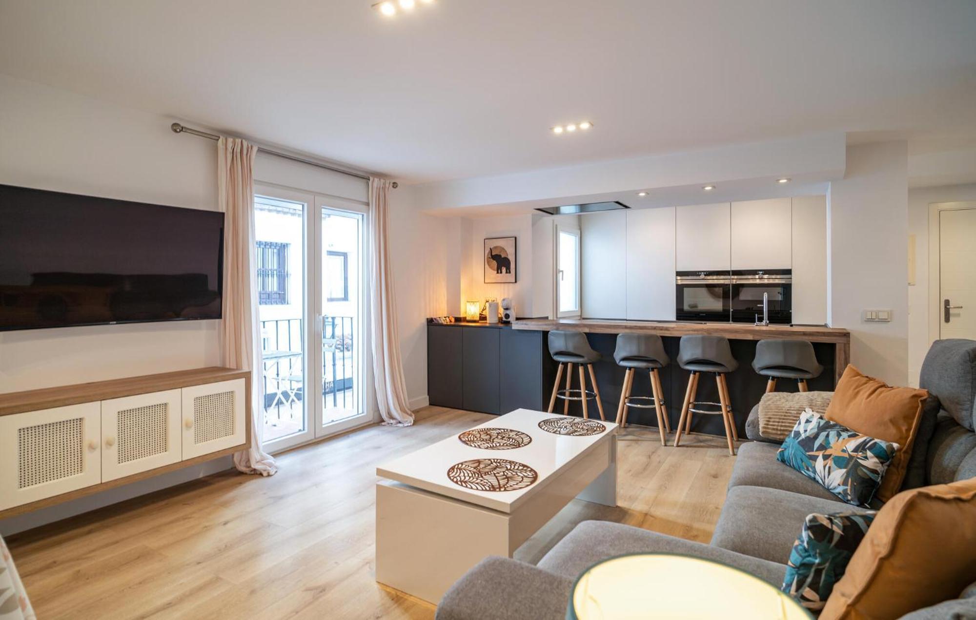 2 Bedroom Amazing In *