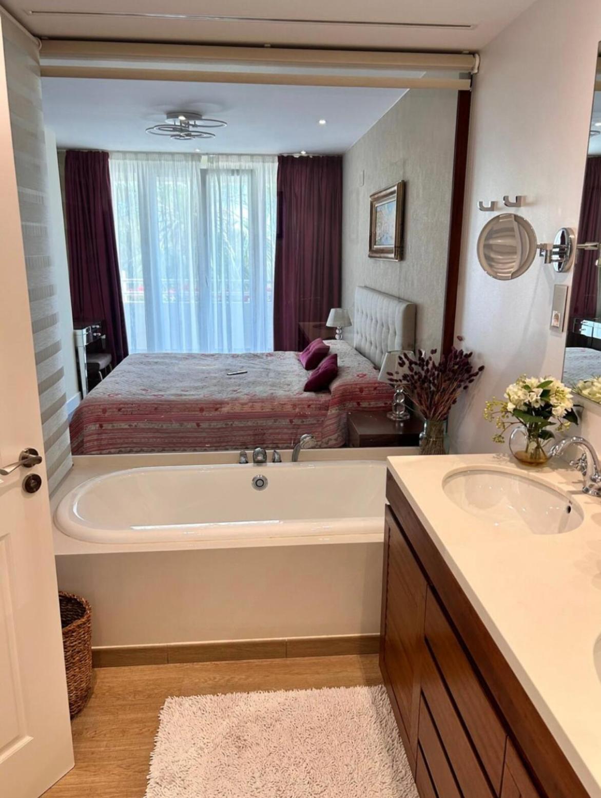 Luxury 2 Bedrooms In La Carihuela 20 Meters In From Of Appartement