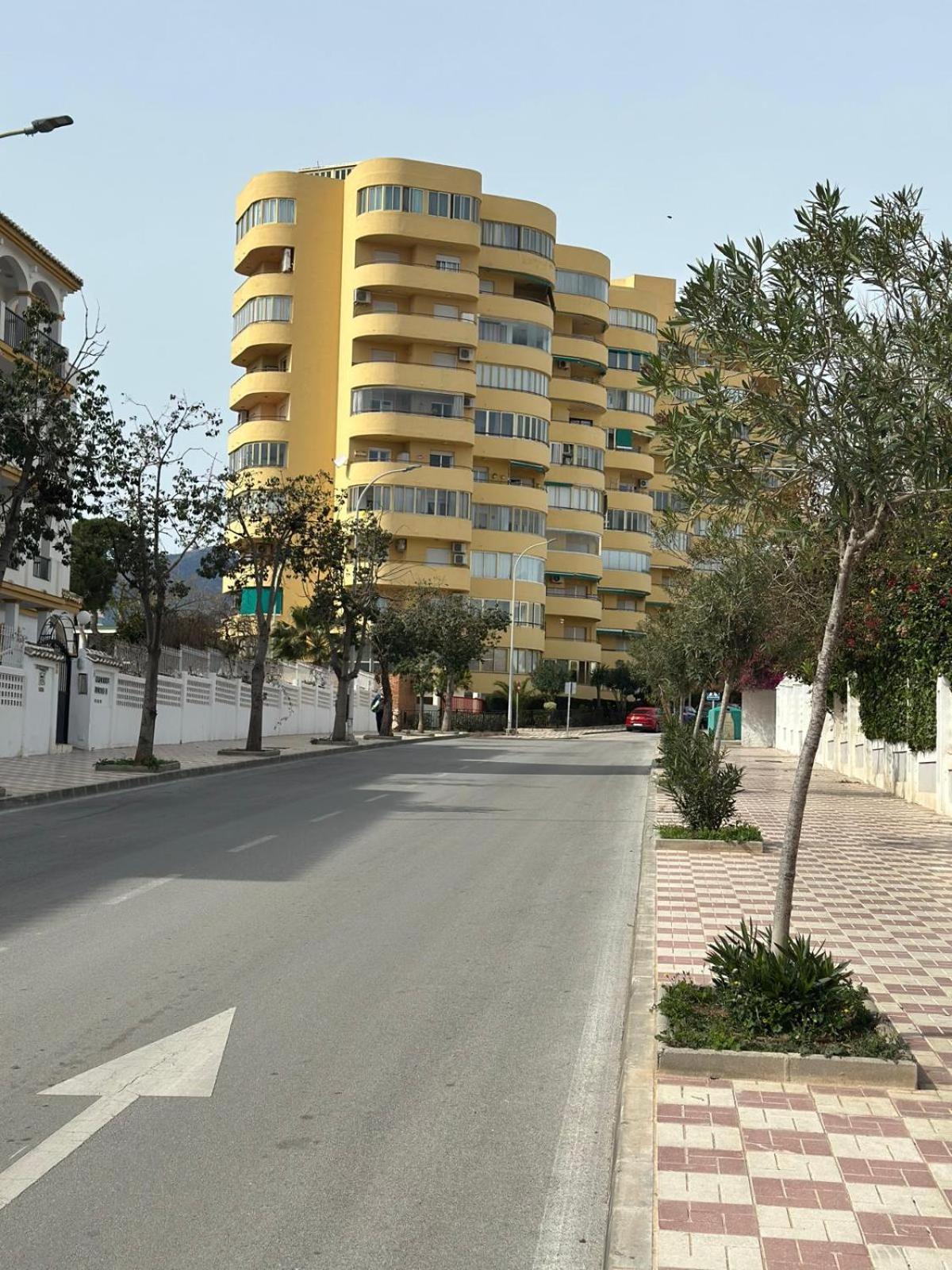 Modern Op 200m Benalmadena *