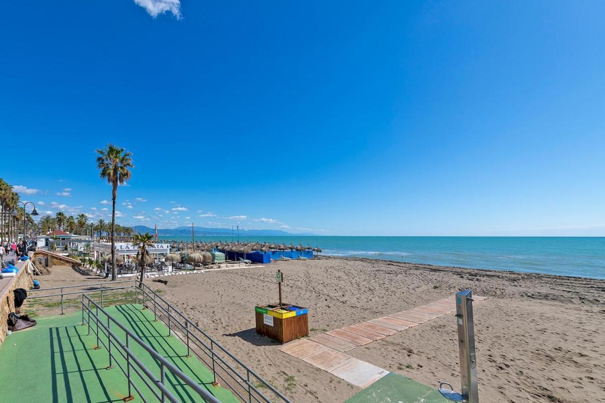 Junto A La Playa * Torremolinos