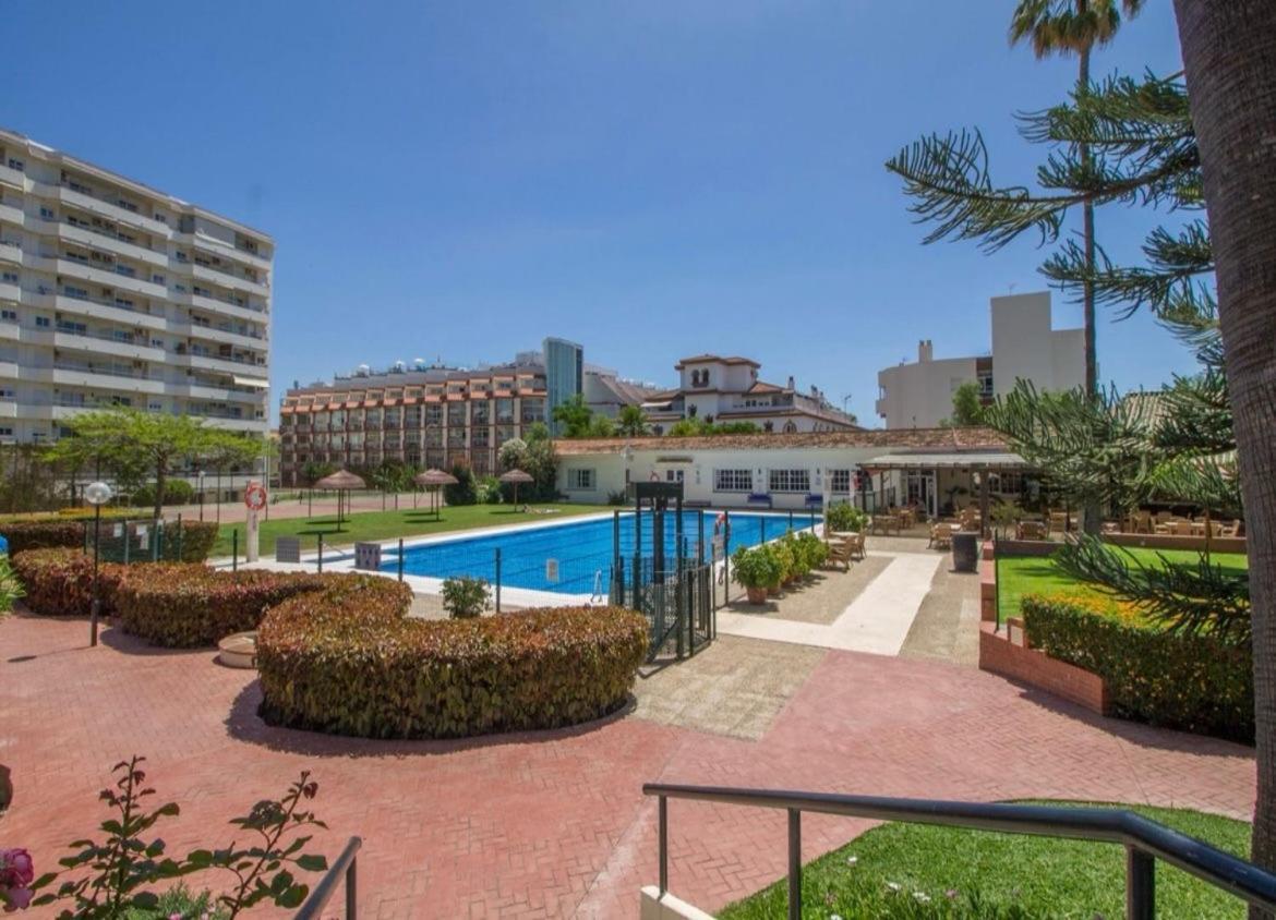 - Carihuela Park * Torremolinos