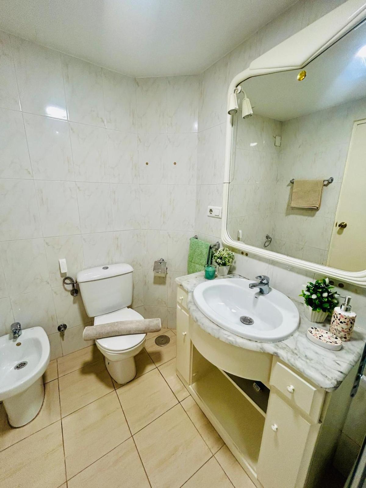 Centro Nogalera Apartment