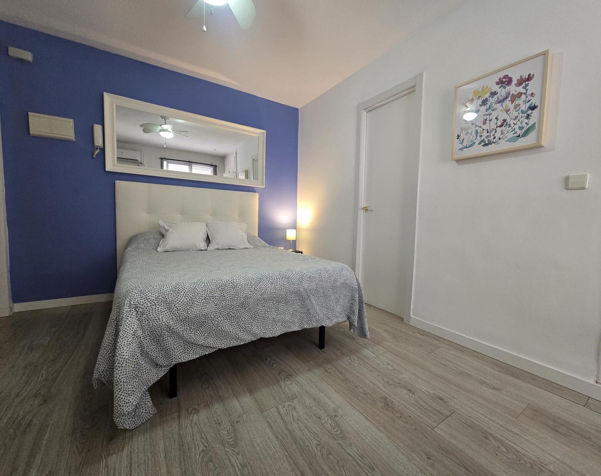 En Torremolinos, Plaza De Andalucia Apartment