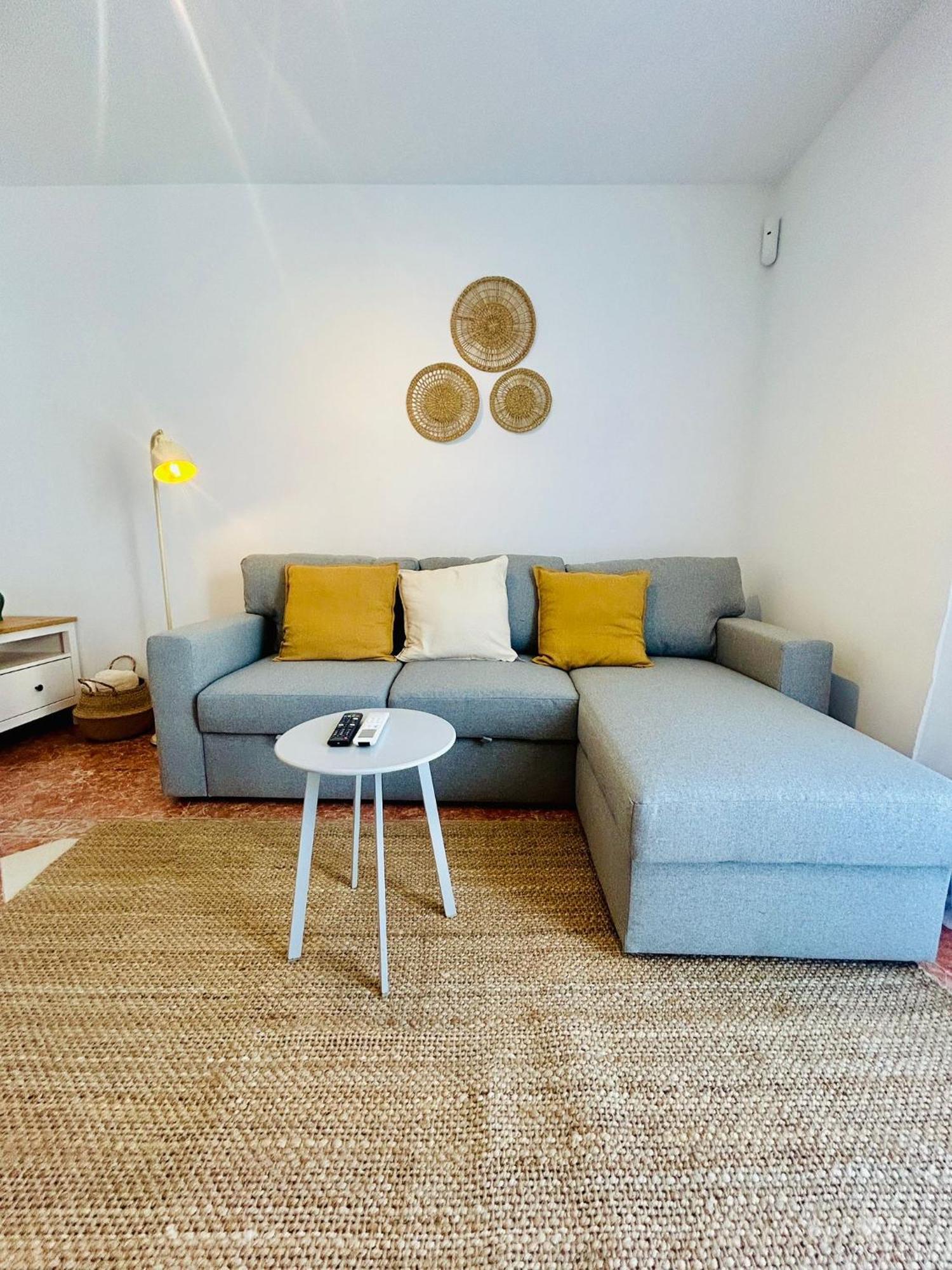 Estrella Del Mar - Carihuela, Playa Apartment *