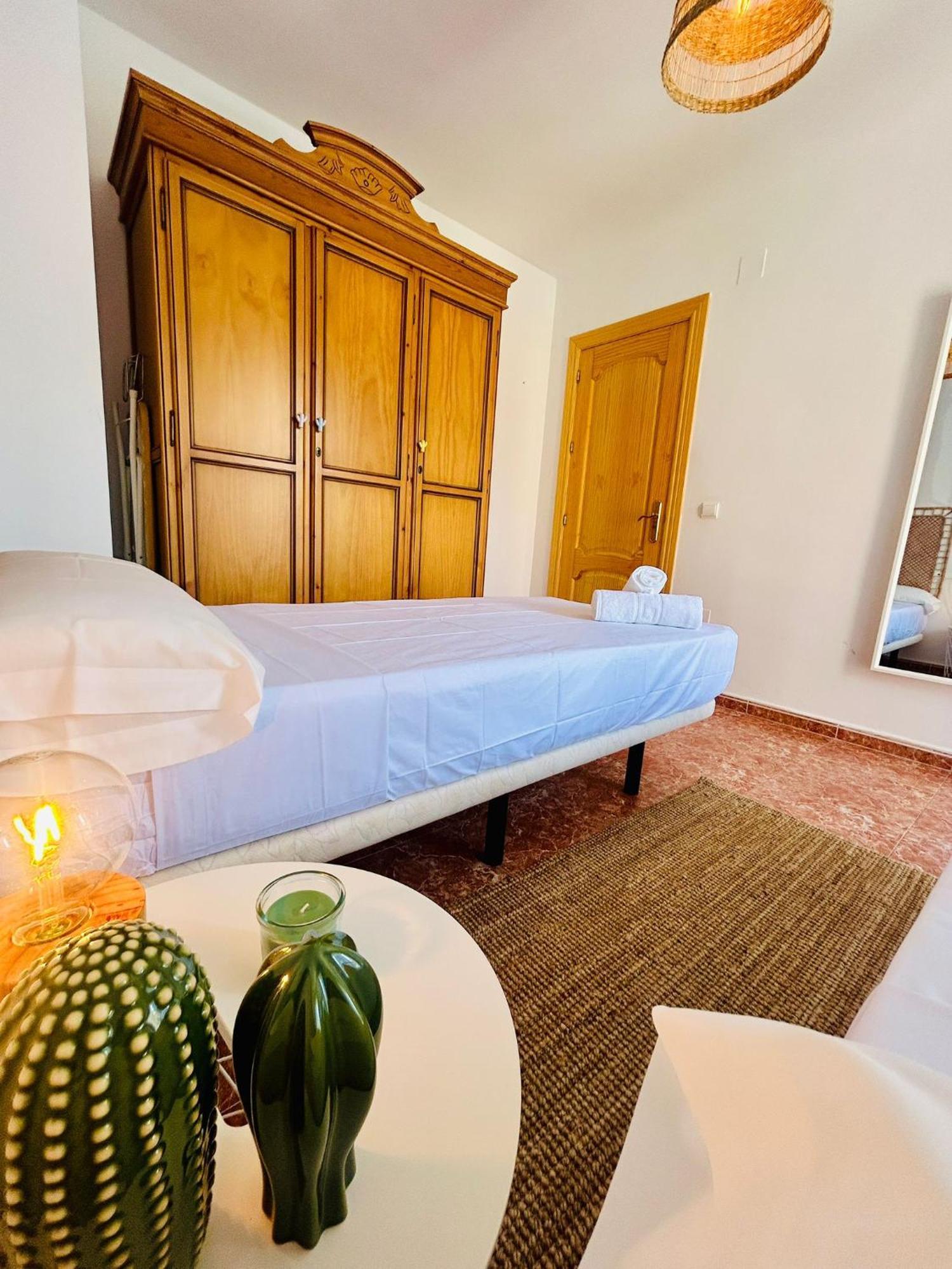 Estrella Del Mar - Carihuela, Playa Apartment *