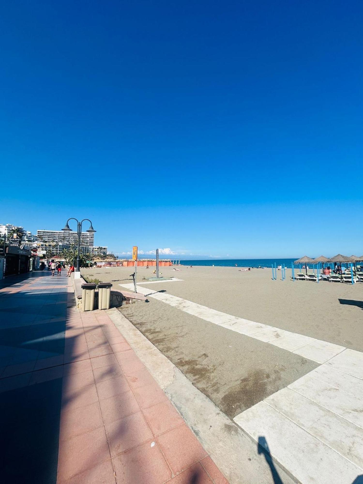 Estrella Del Mar - Carihuela, Playa * Torremolinos