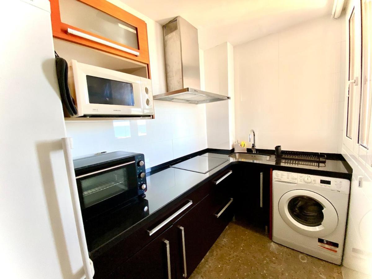 La Carihuela Terrace, Sea Views And Pool Apartment *