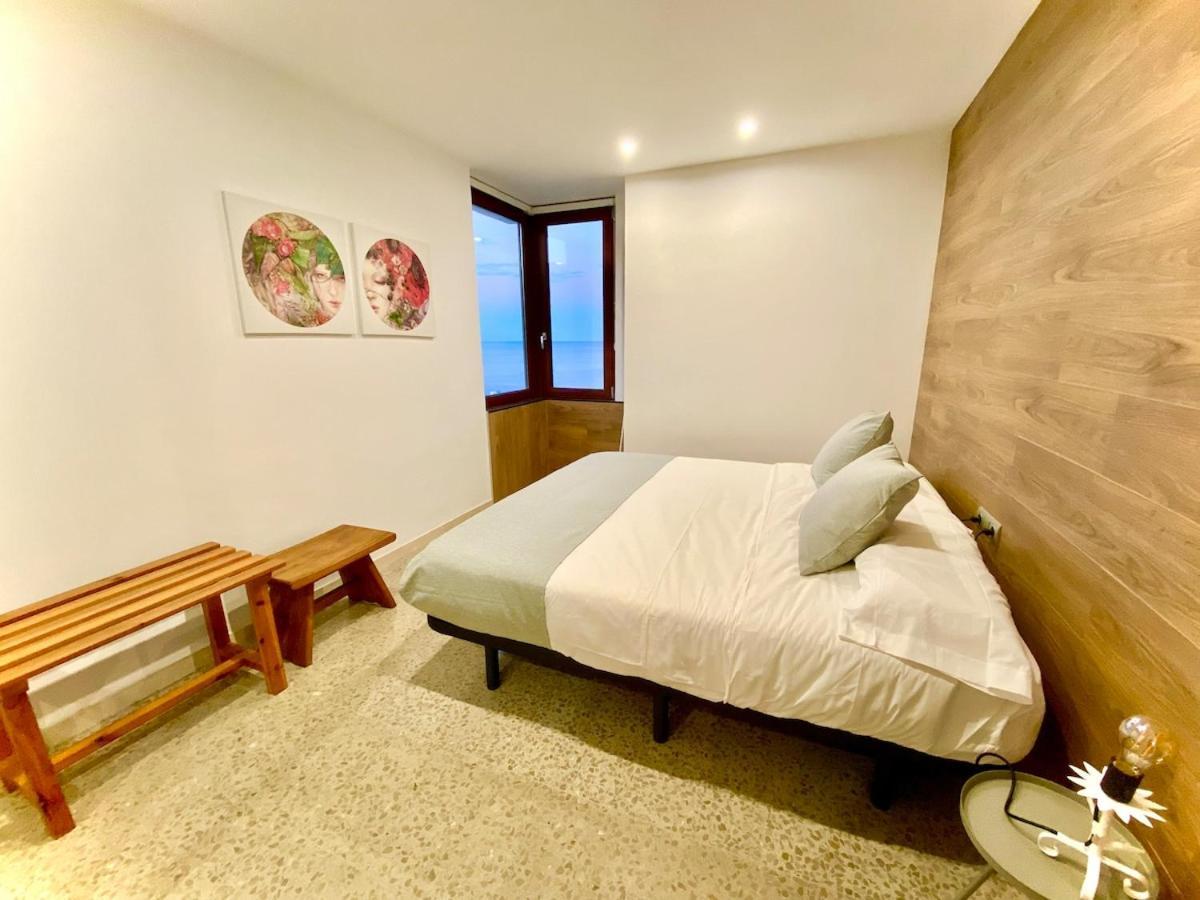 La Carihuela Terrace, Sea Views And Pool * Torremolinos