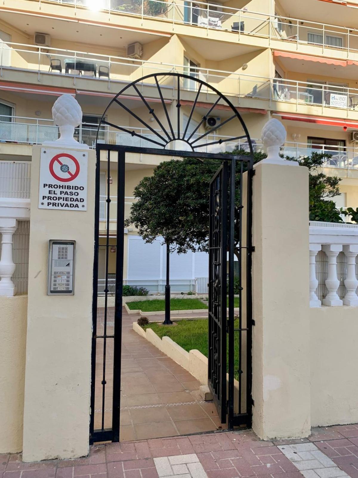 Carihuela Beachfront Penthouse, Unique Views Apartment *