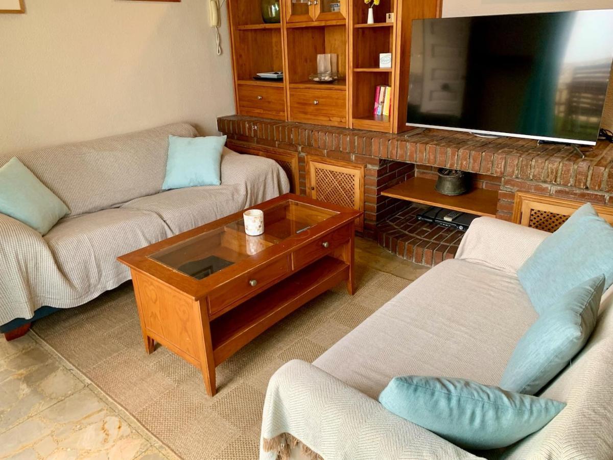 Carihuela Beachfront Penthouse, Unique Views Apartment