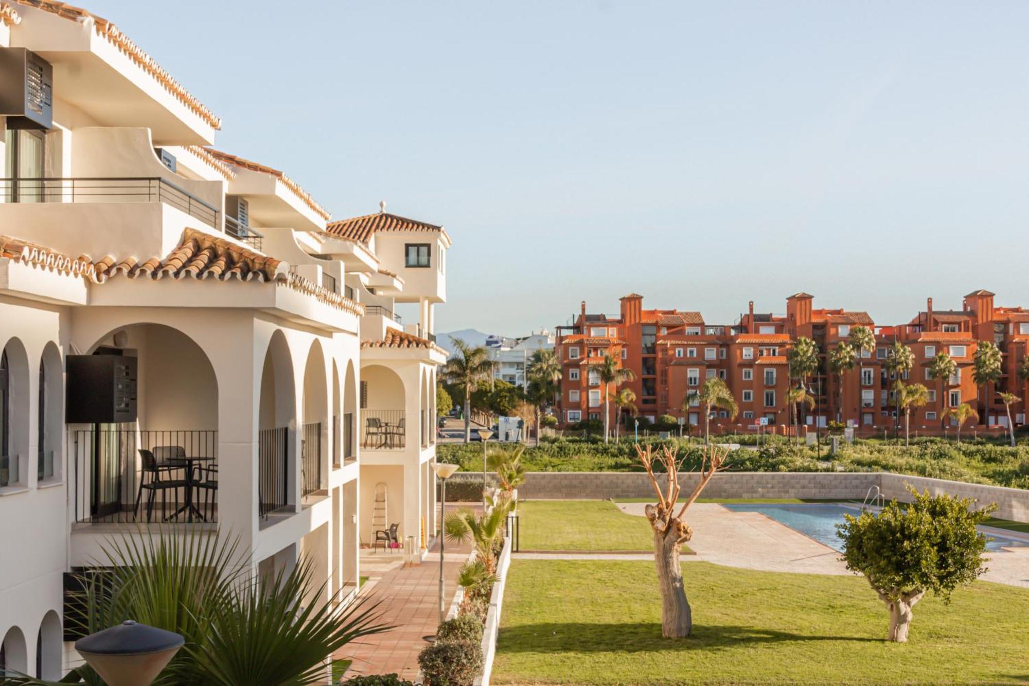 Puente Real Hotel 4*