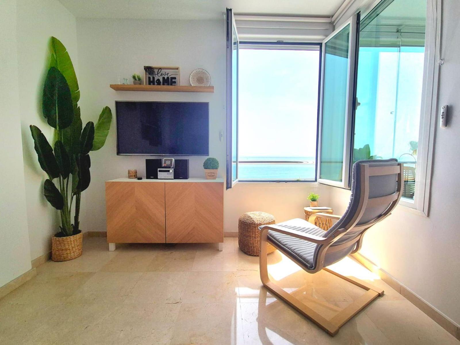 Apartment Sunrise Sea Beachfront