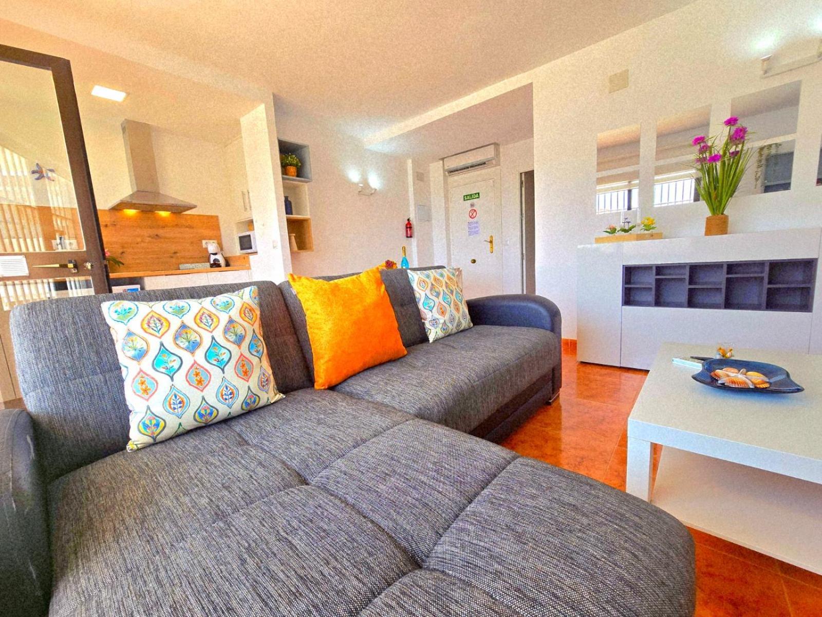 Lidia 1 Apartment, 1st Line Beach, 1 Bedroom 1bath * Torremolinos