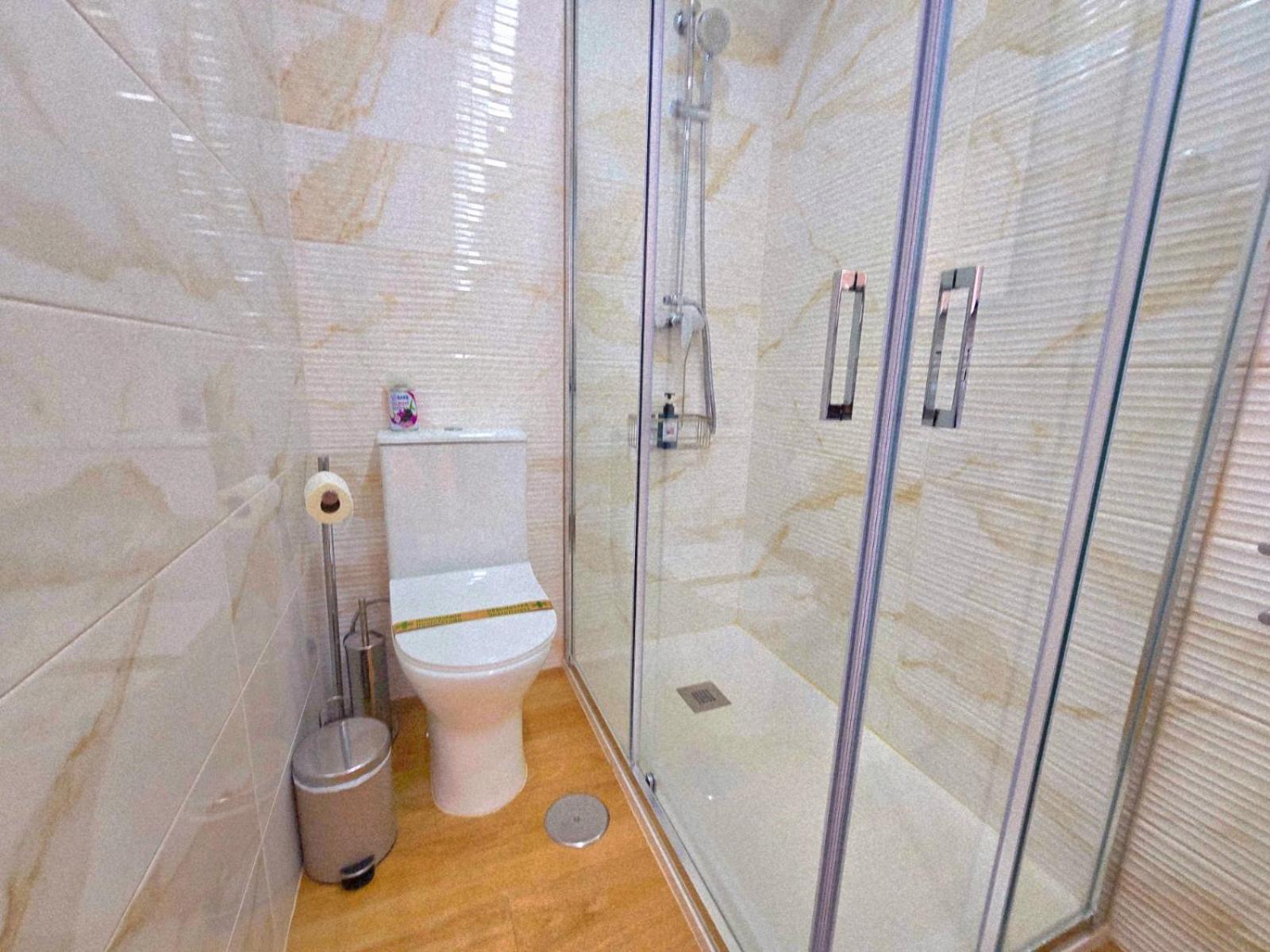 Lidia 1 Apartment, 1st Line Beach, 1 Bedroom 1bath Apartment Torremolinos