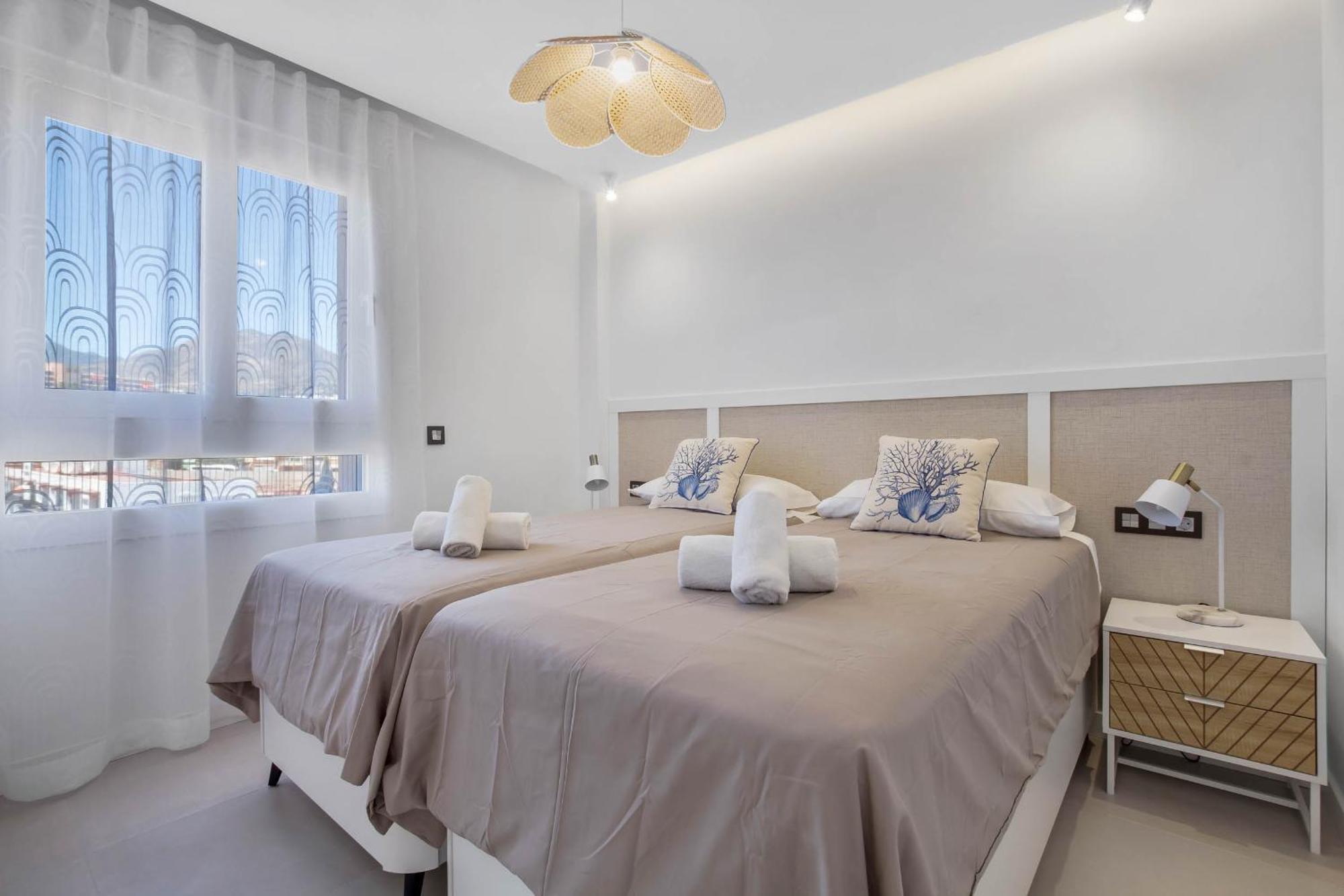 Apartment Moderno, Con Vistas Y Garaje A 100 Metros De La Playa *