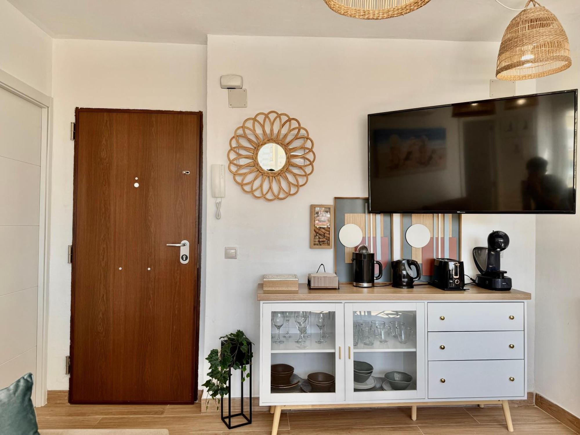 Apartamento Cg630 - Nuevo - 1 Dorm - Vistas Lateral Al Mar - Wifi - Centro A 50 Metros, Playa A 650 Metros *