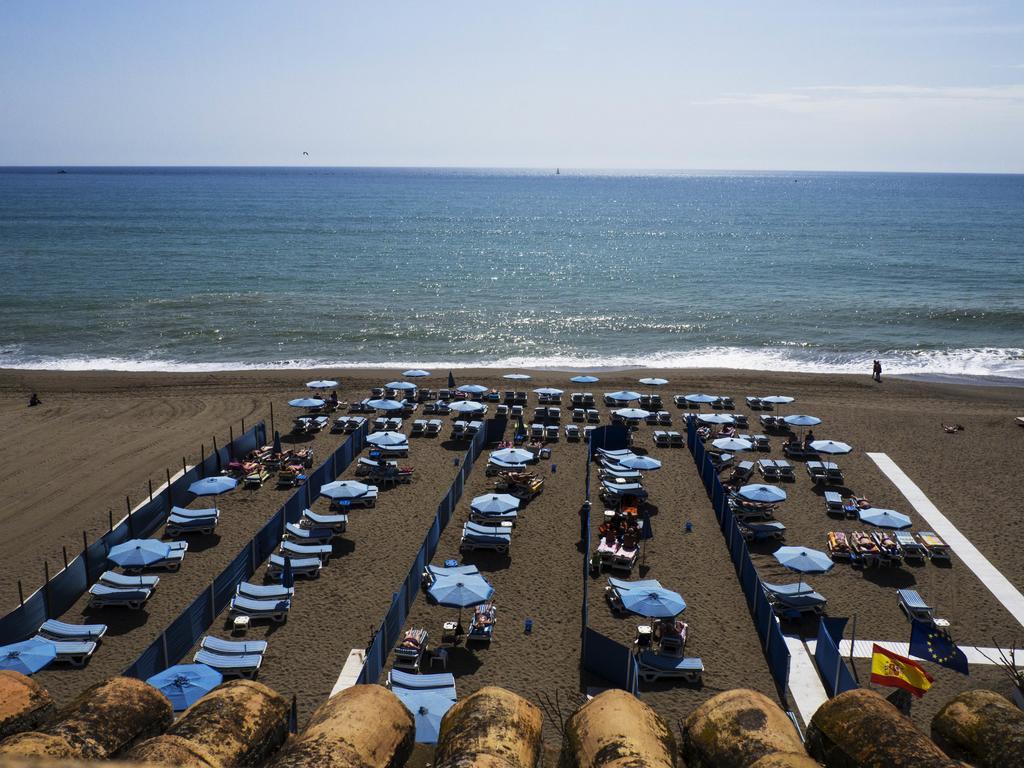 Moon Dreams Mediterraneo Hotel 3*