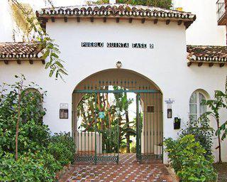 Hotel Pueblo Quinta Dos *