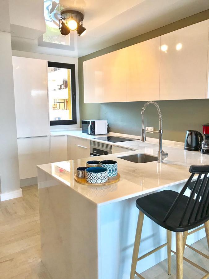 Luxury House 110 M2 On The Beach, Pool, Parking Torremolinos