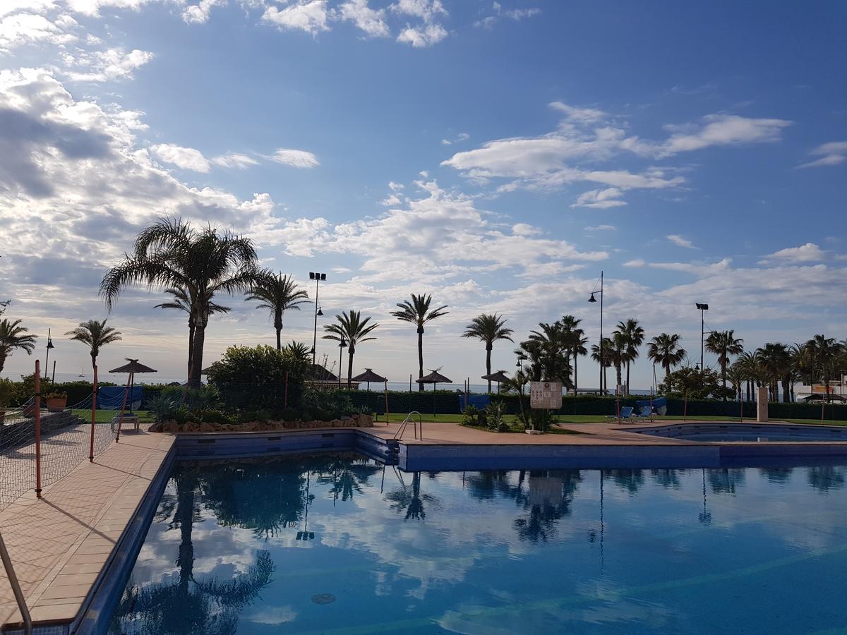 Luxury House 110 M2 On The Beach, Pool, Parking *