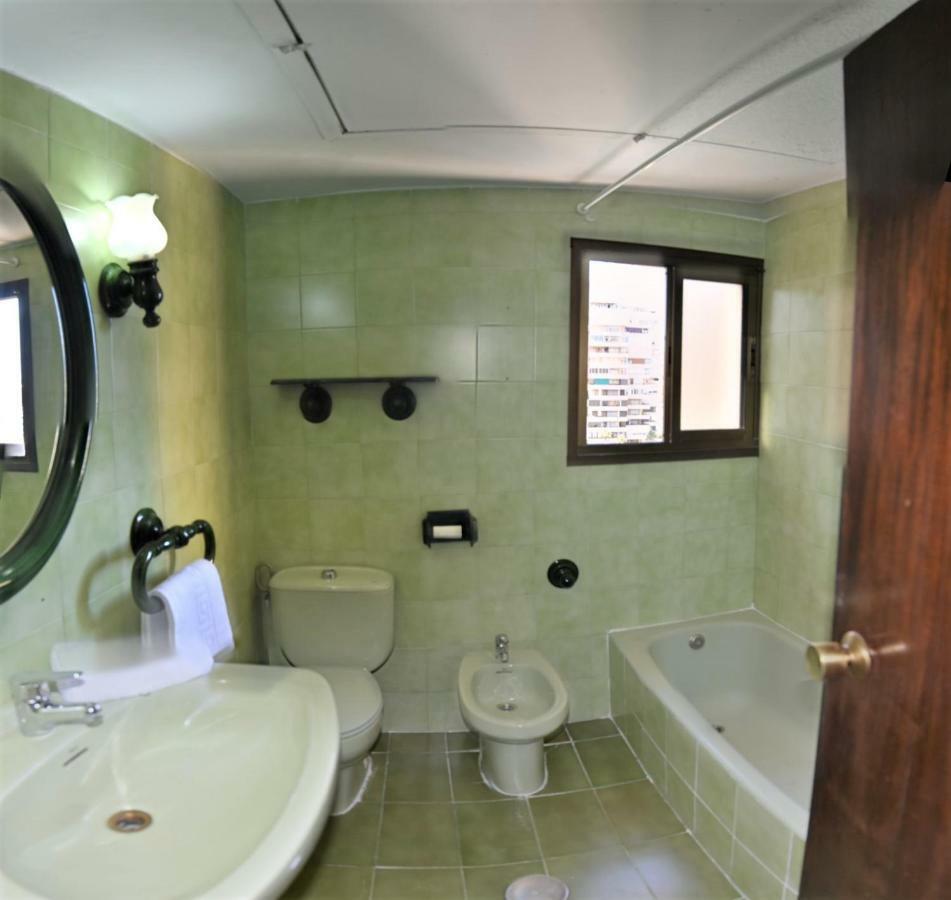 Playamar II Holiday Apartment *