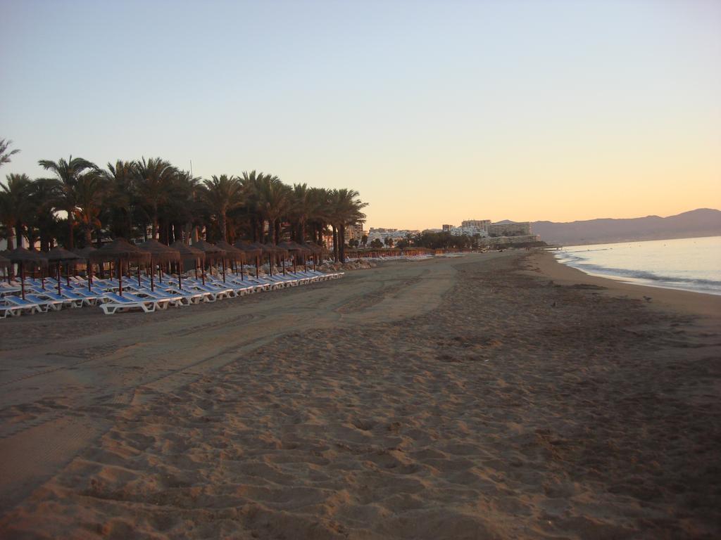 Sol Y Playa Apartment *