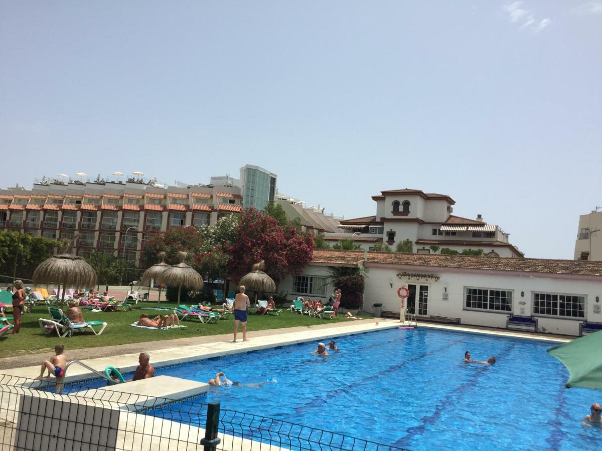 Carihuela Palace Beach