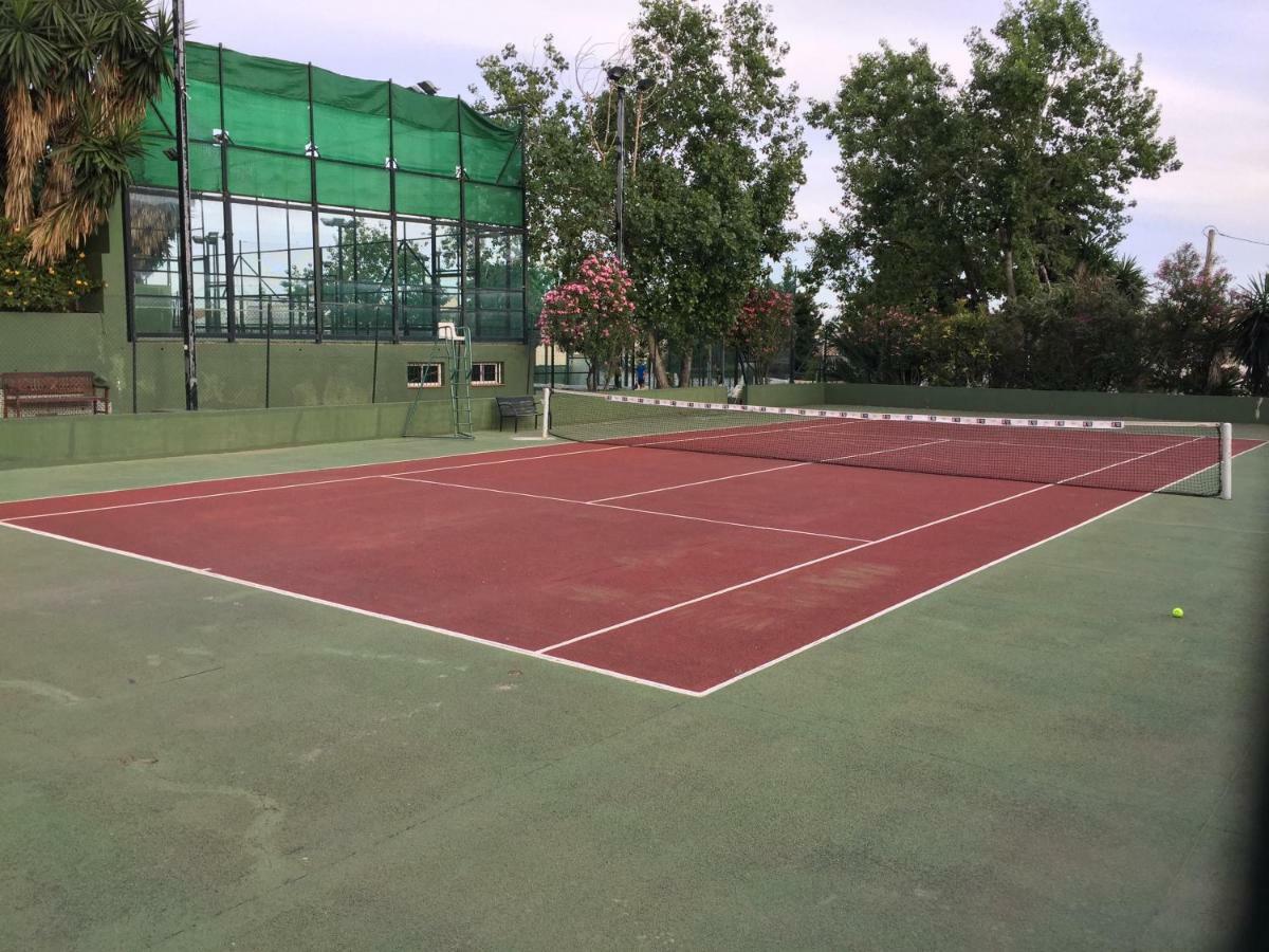 Apartamento Cerca De La Playa Y Campo De Golf Con Piscina