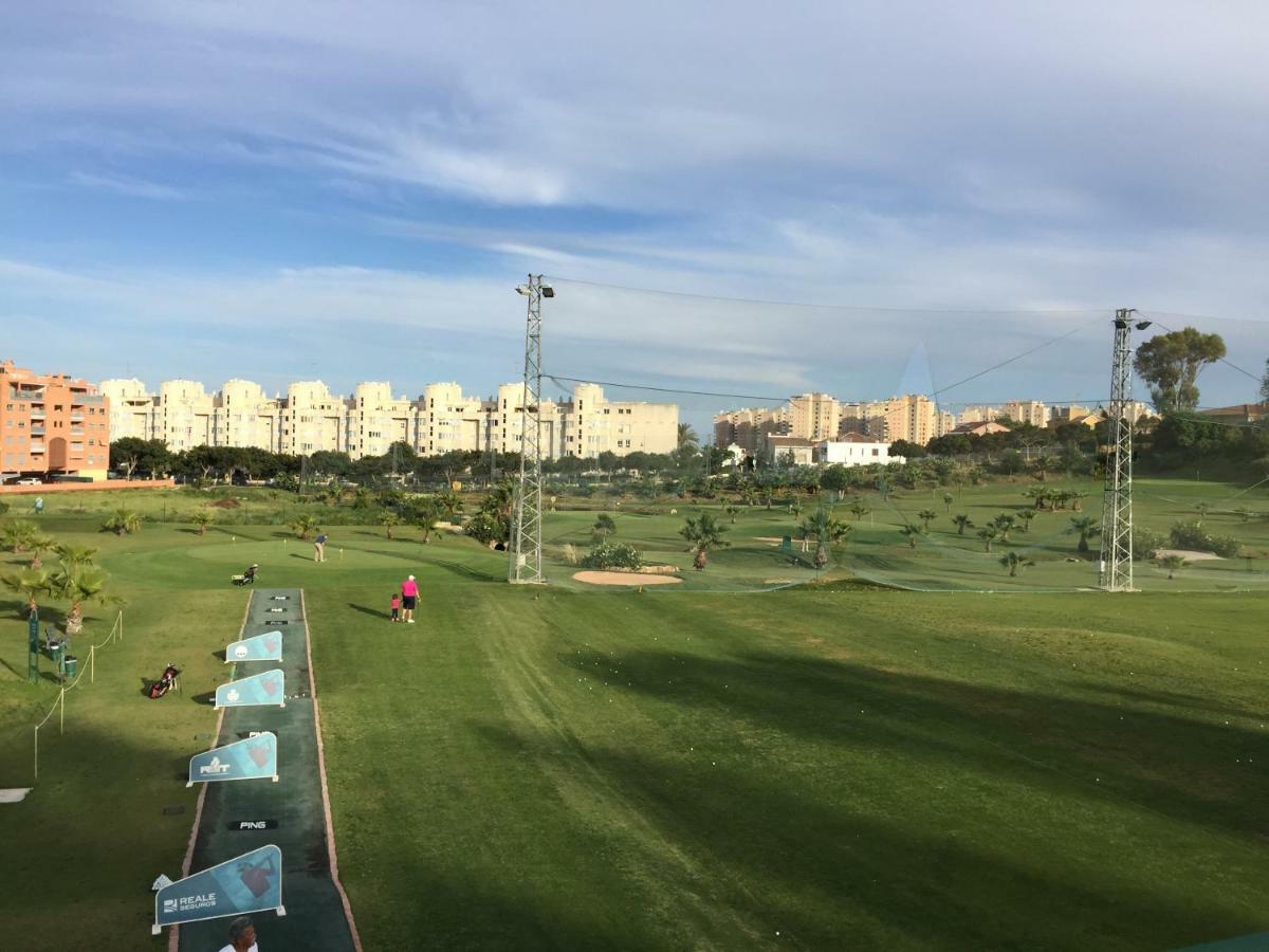 Apartamento Cerca De La Playa Y Campo De Golf Con Piscina Apartment *