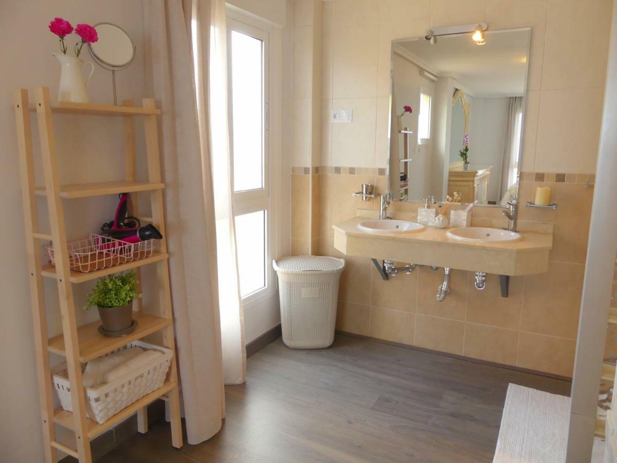 Duplex La Carihuela 1ª Linea De Playa Costa Del Sol Apartment *
