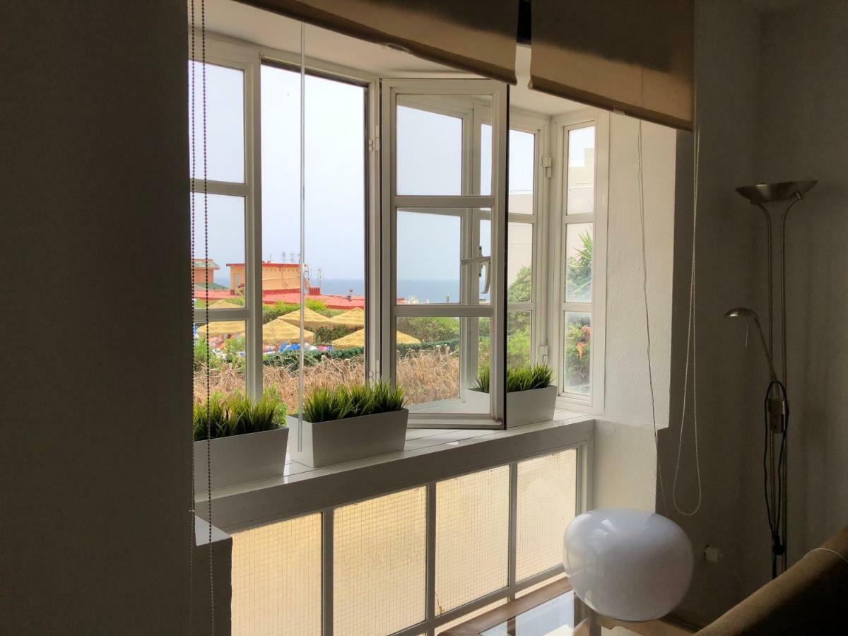 Vakantiehuis El Cortijuelo. Magnificent Triplex Terraced House With Rooftop Of 18m2, Overlooking The Sea. Parking Torremolinos