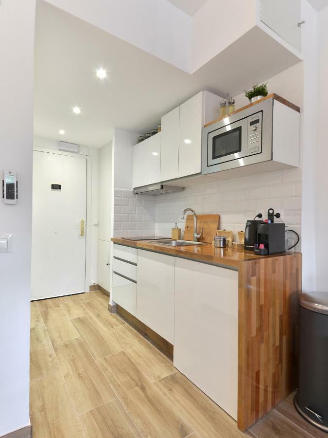 Lux By Namaste Elite *