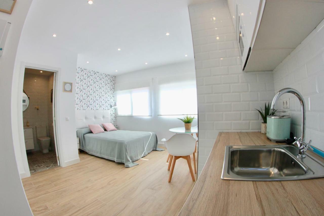 25m² Appartement, Met 1 Privé Badkamer In Stadscentrum * Torremolinos