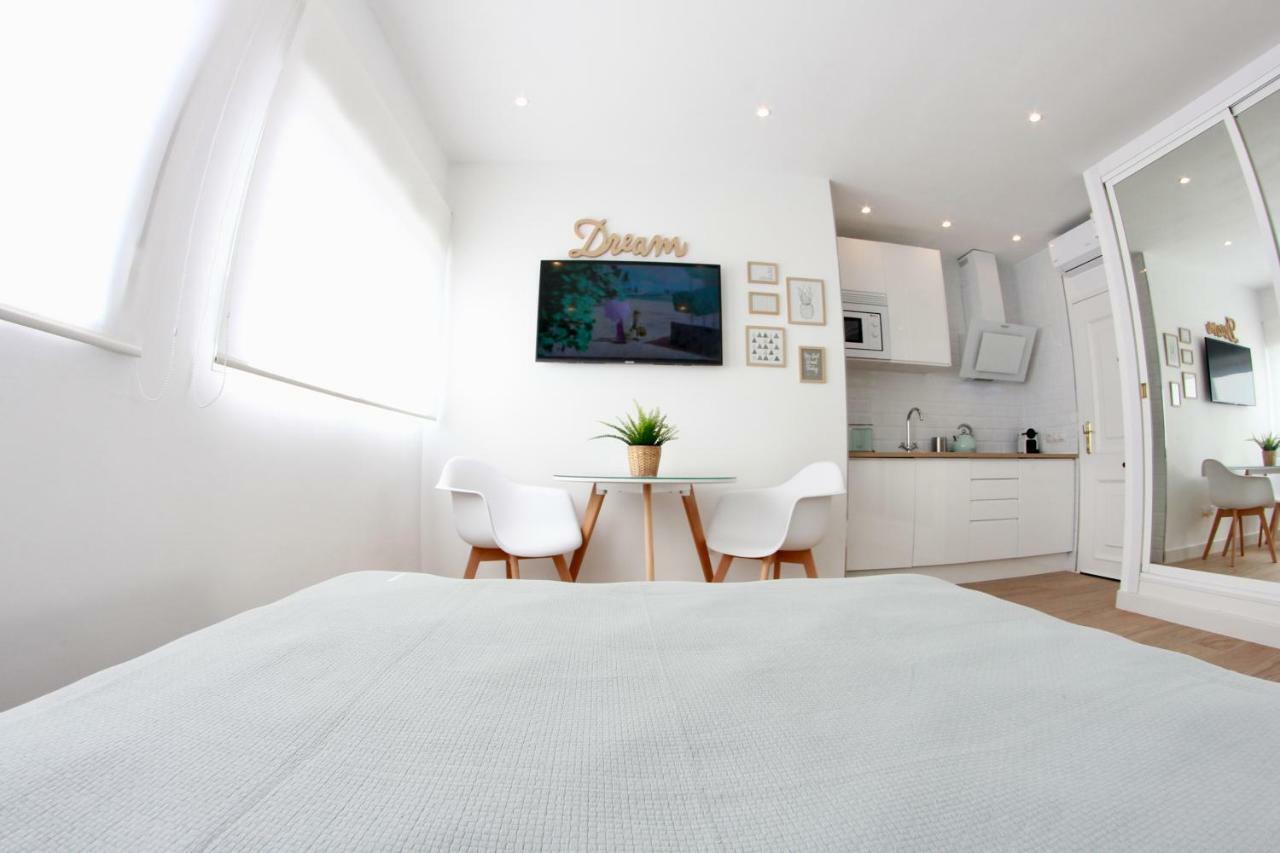 25m² Appartement, Met 1 Privé Badkamer In Stadscentrum Appartement *