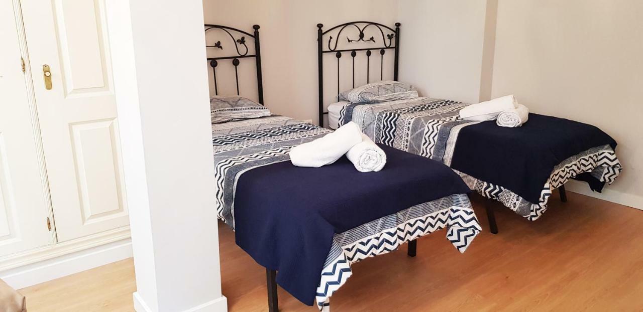 Apartamento Duplex Frente Al Mar Paseo Maritimo Appartement *