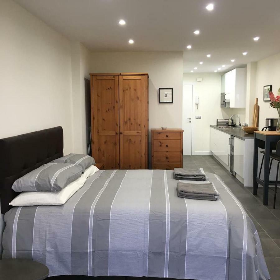 Stunning Studio.seaview With Balcony And Pool. Appartement *