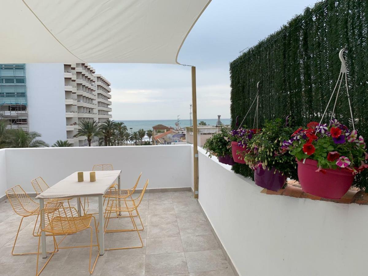 Lujoso Duplex En La Playa Con Vistas Al Mar *
