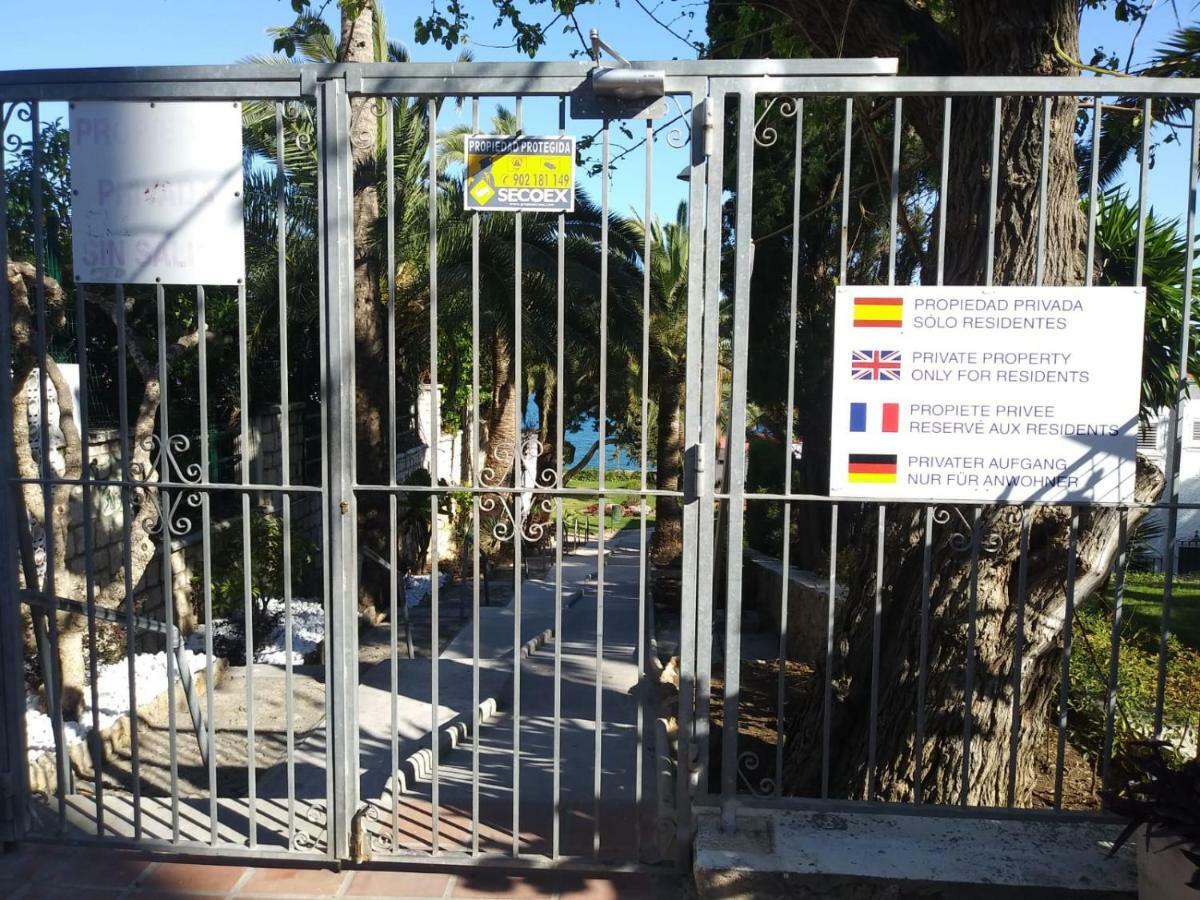 Nuevo Roca Chica, Primera Linea Playa,torremolinos Appartement