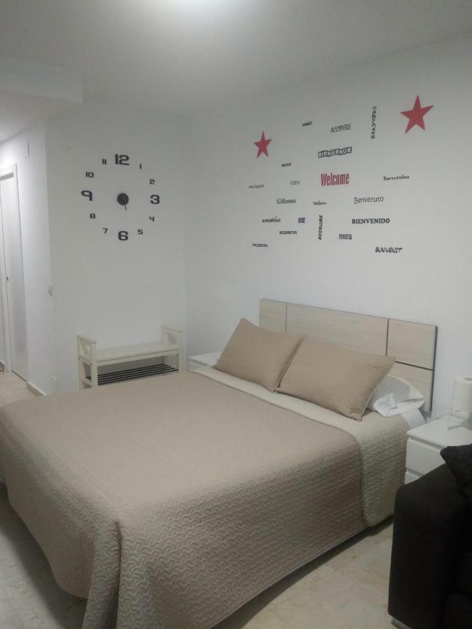 Nuevo Roca Chica, Primera Linea Playa,torremolinos * Torremolinos