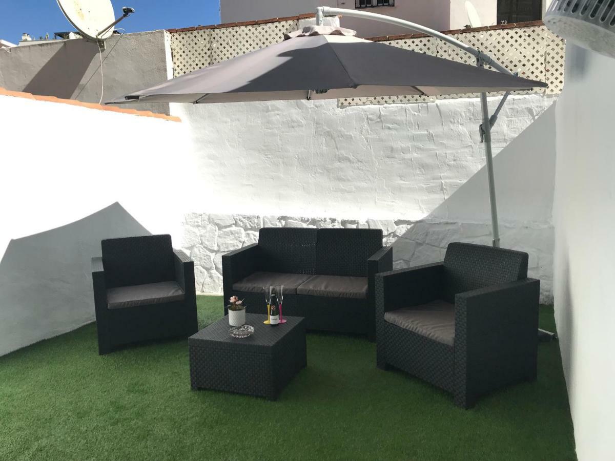 Estudio Moderno Con Jardin Privado Torremolinos