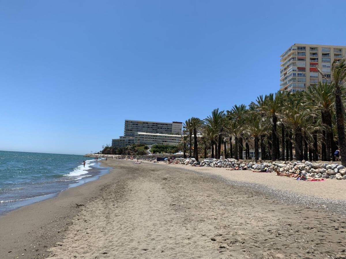 El Cortijuelo: Seaside Triplex With Rooftop Terrace Torremolinos
