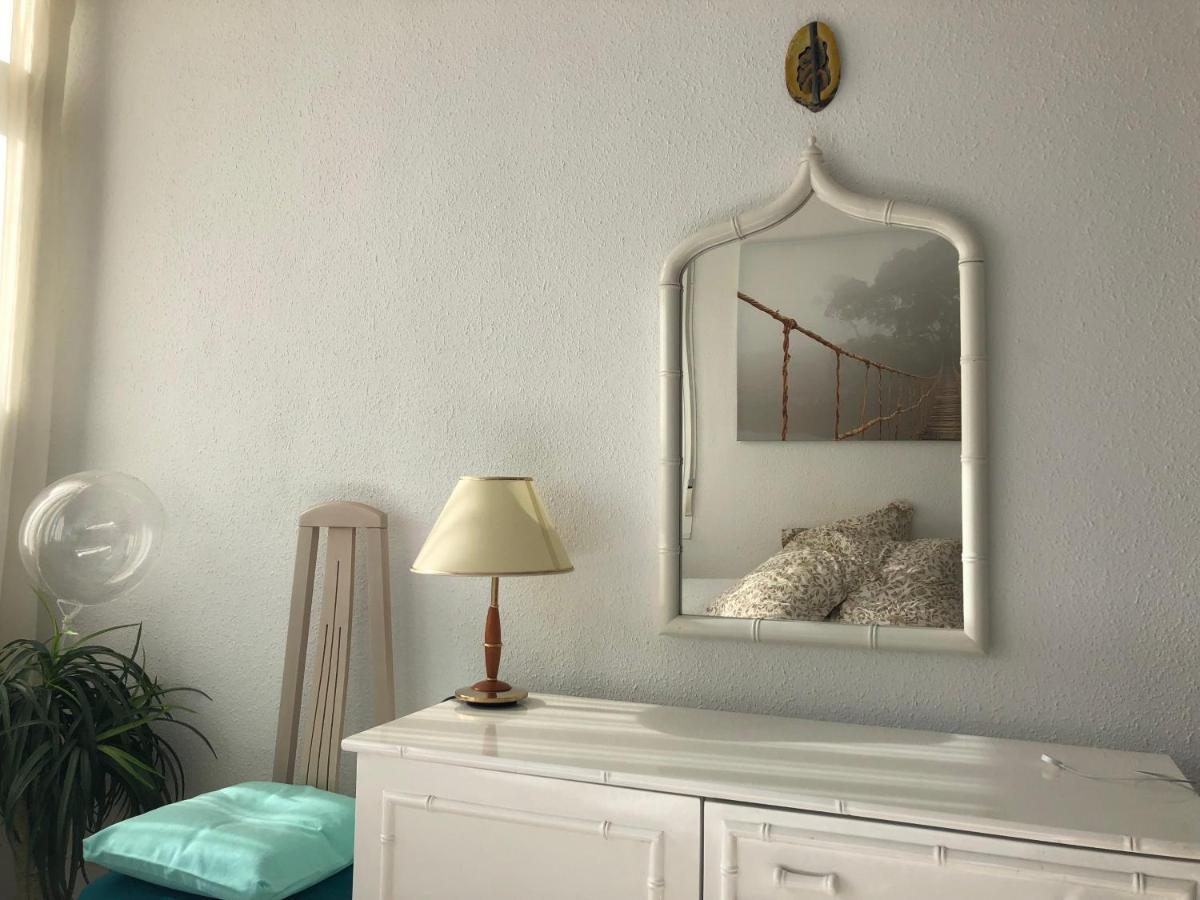 Away In The Heart Of Town Apartment Torremolinos