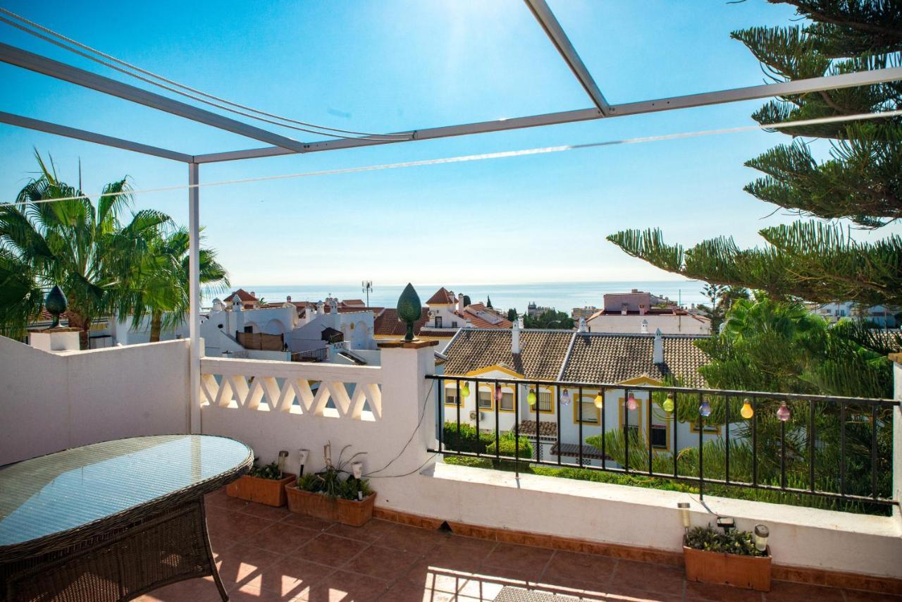 Apartamento Atico Con Terraza - A 600 Metros De Playa La Carihuela - Piscina - Parking Gratis -excelente Wifi *