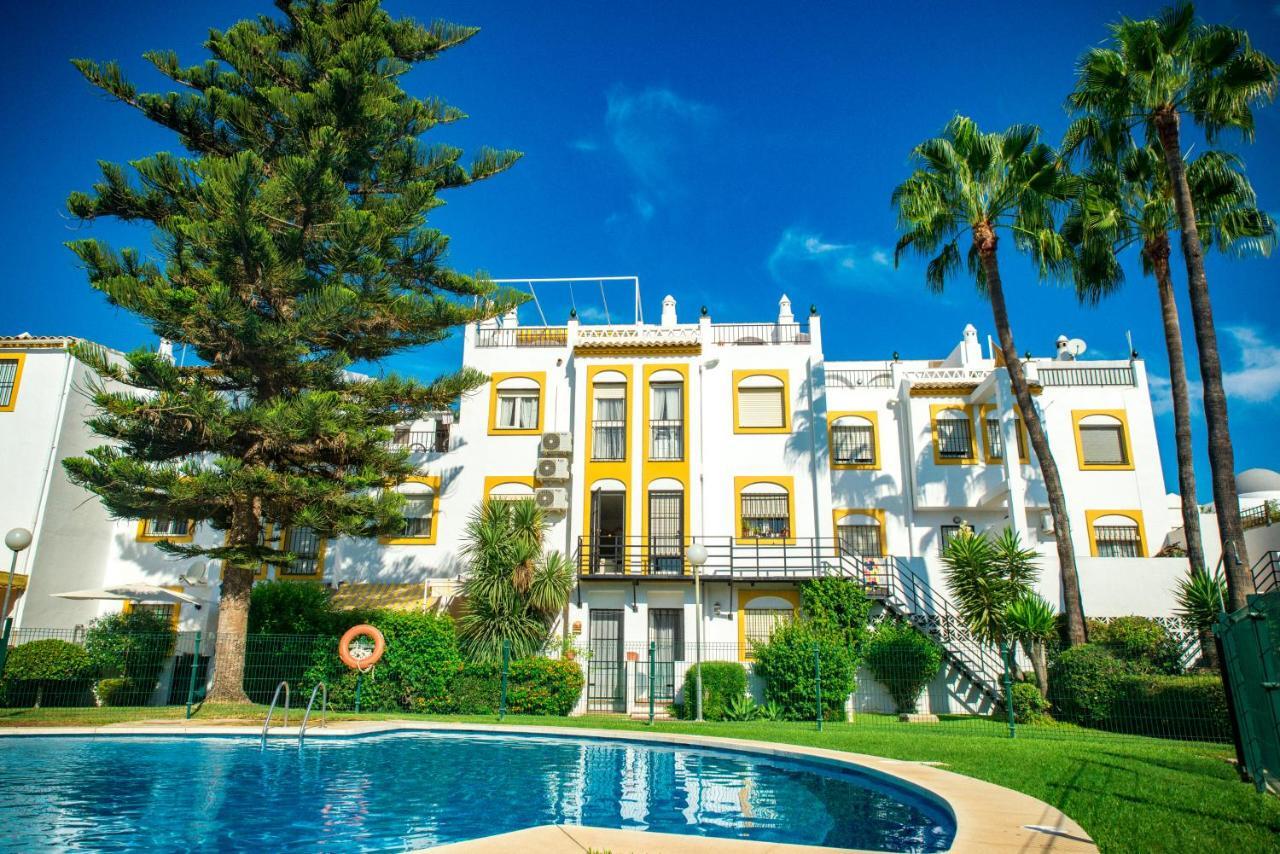 Atico Con Terraza - A 600 Metros De Playa La Carihuela - Piscina - Parking Gratis -excelente Wifi Torremolinos