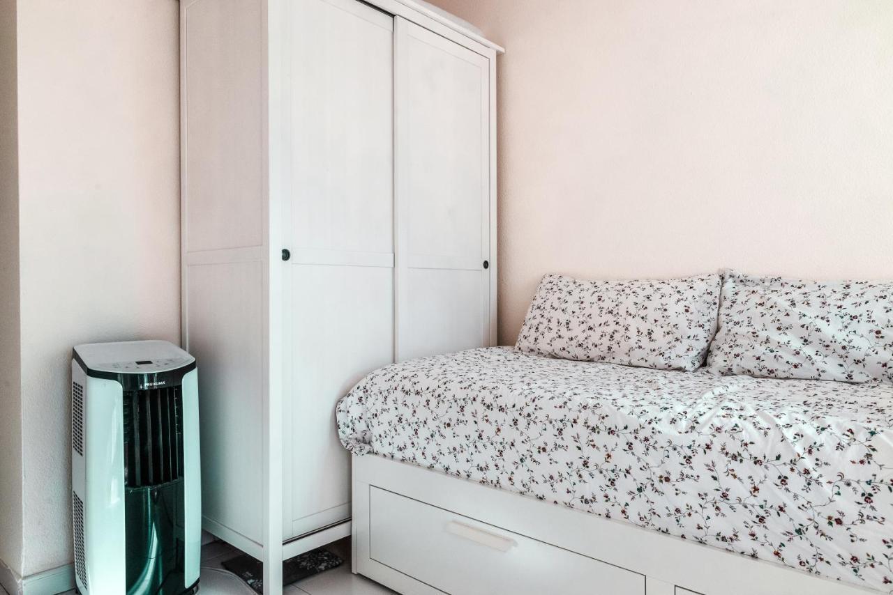 Apartamento Atico Con Terraza - A 600 Metros De Playa La Carihuela - Piscina - Parking Gratis -excelente Wifi *