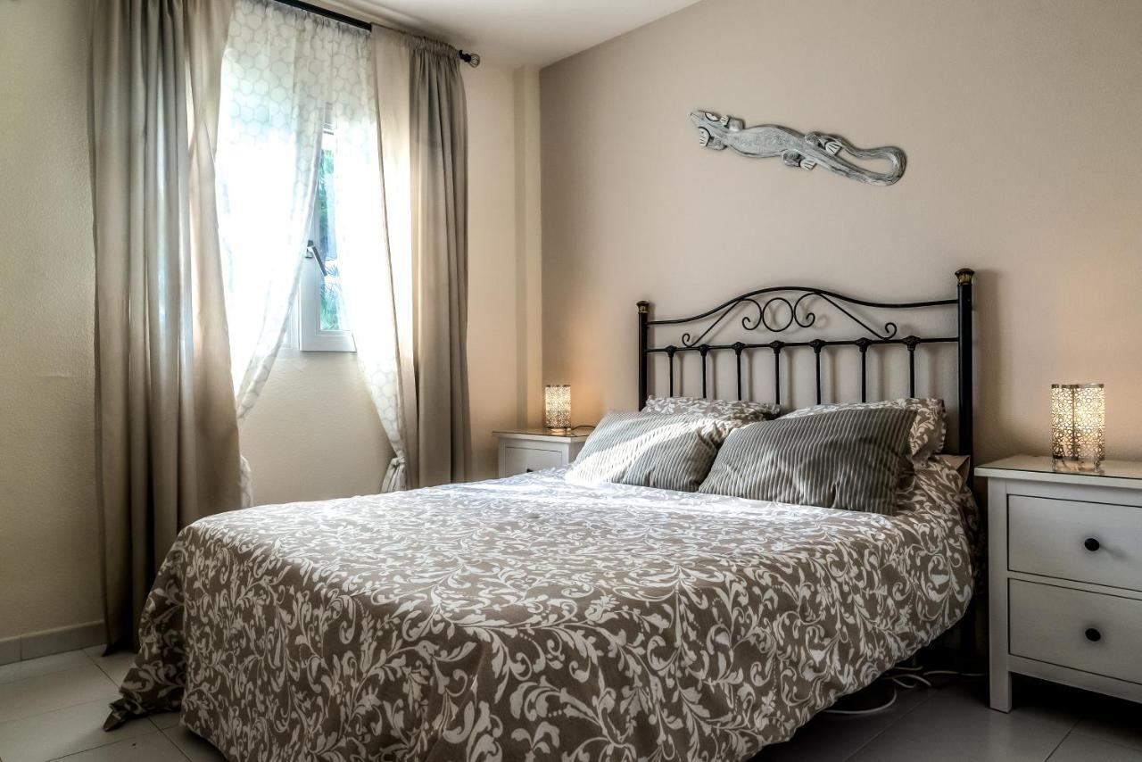 Atico Con Terraza - A 600 Metros De Playa La Carihuela - Piscina - Parking Gratis -excelente Wifi *
