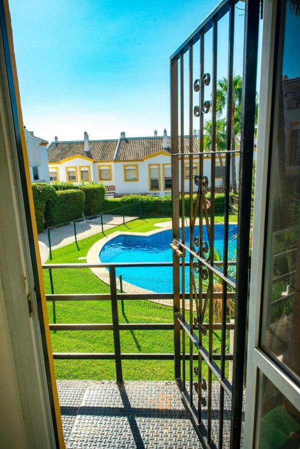 Atico Con Terraza - A 600 Metros De Playa La Carihuela - Piscina - Parking Gratis -excelente Wifi