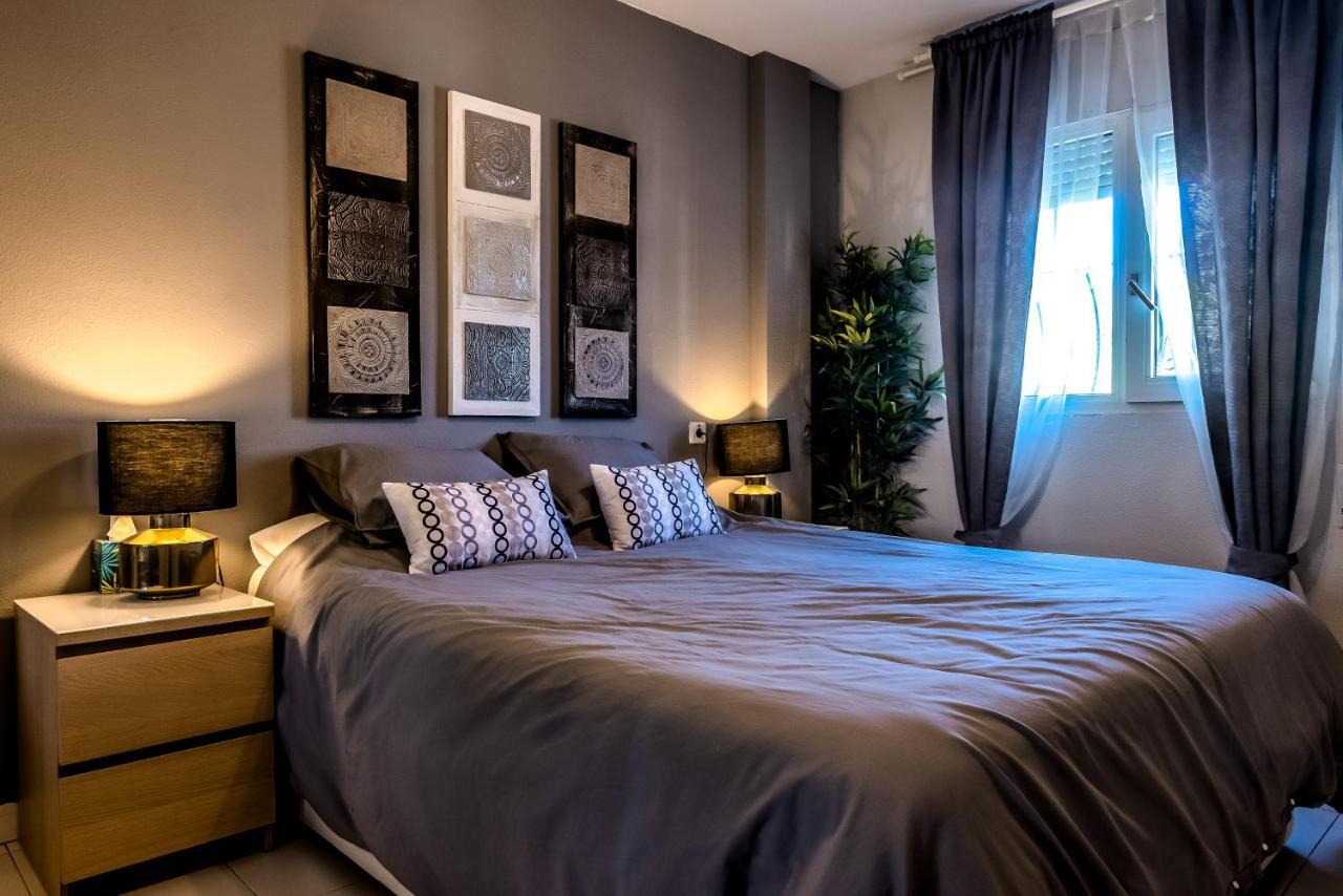Atico Con Terraza - A 600 Metros De Playa La Carihuela - Piscina - Parking Gratis -excelente Wifi Apartamento Torremolinos